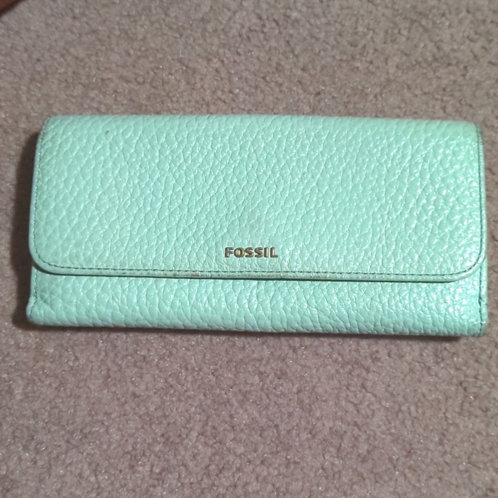 Fossil wallet